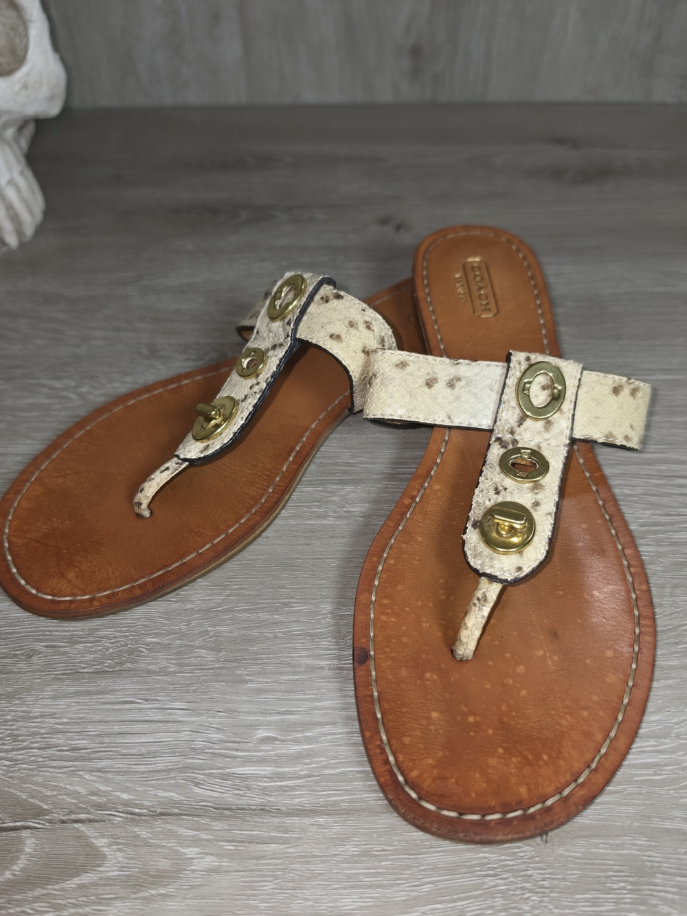 Coach Snakeskin Beige & Gold Thong Sandals Leather Womens Size 10